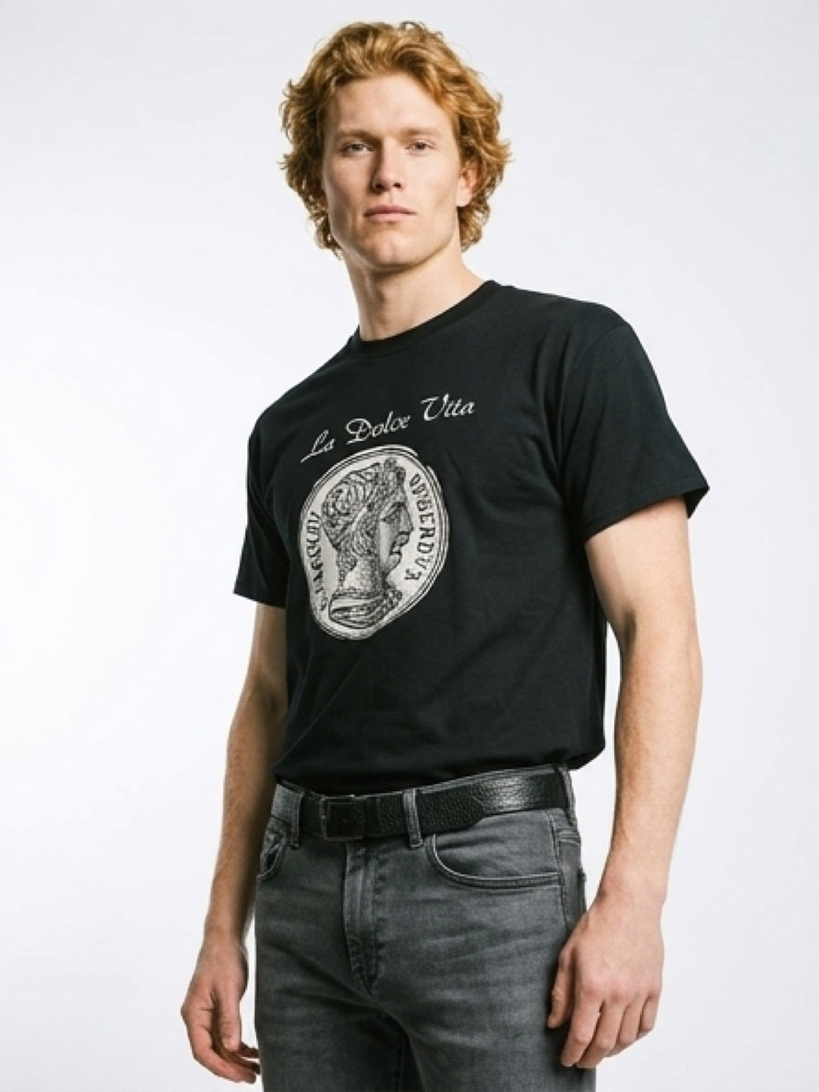 Men’s La Dolce Vita big coin tee